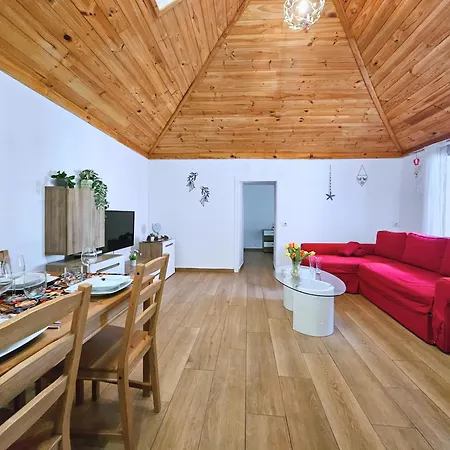 Apartament Damas